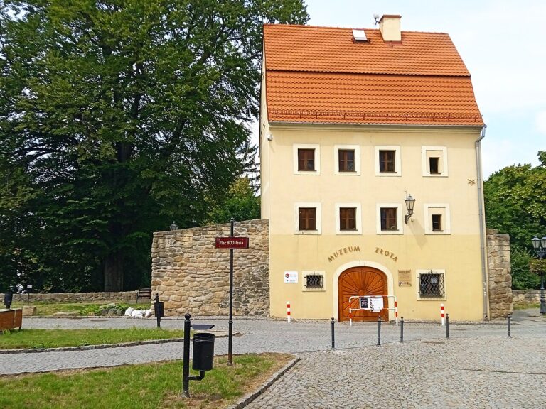 Muzeum Złota w Złotoryi - kamienica z XVII wieku przy ulicy Zaułek 2