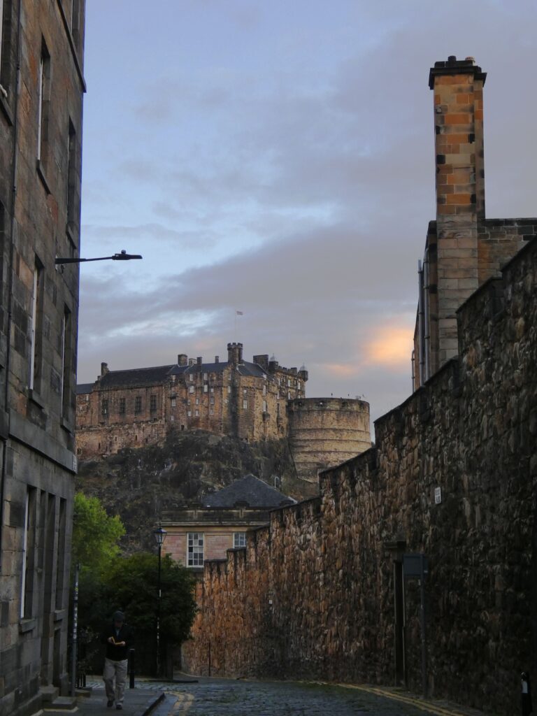 Widok na Zamek Edynburski